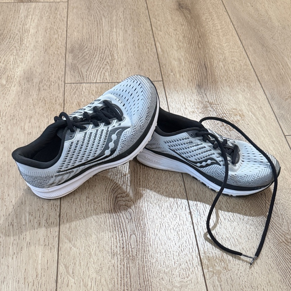 Saucony womens White and Black Athletic Running Shoes